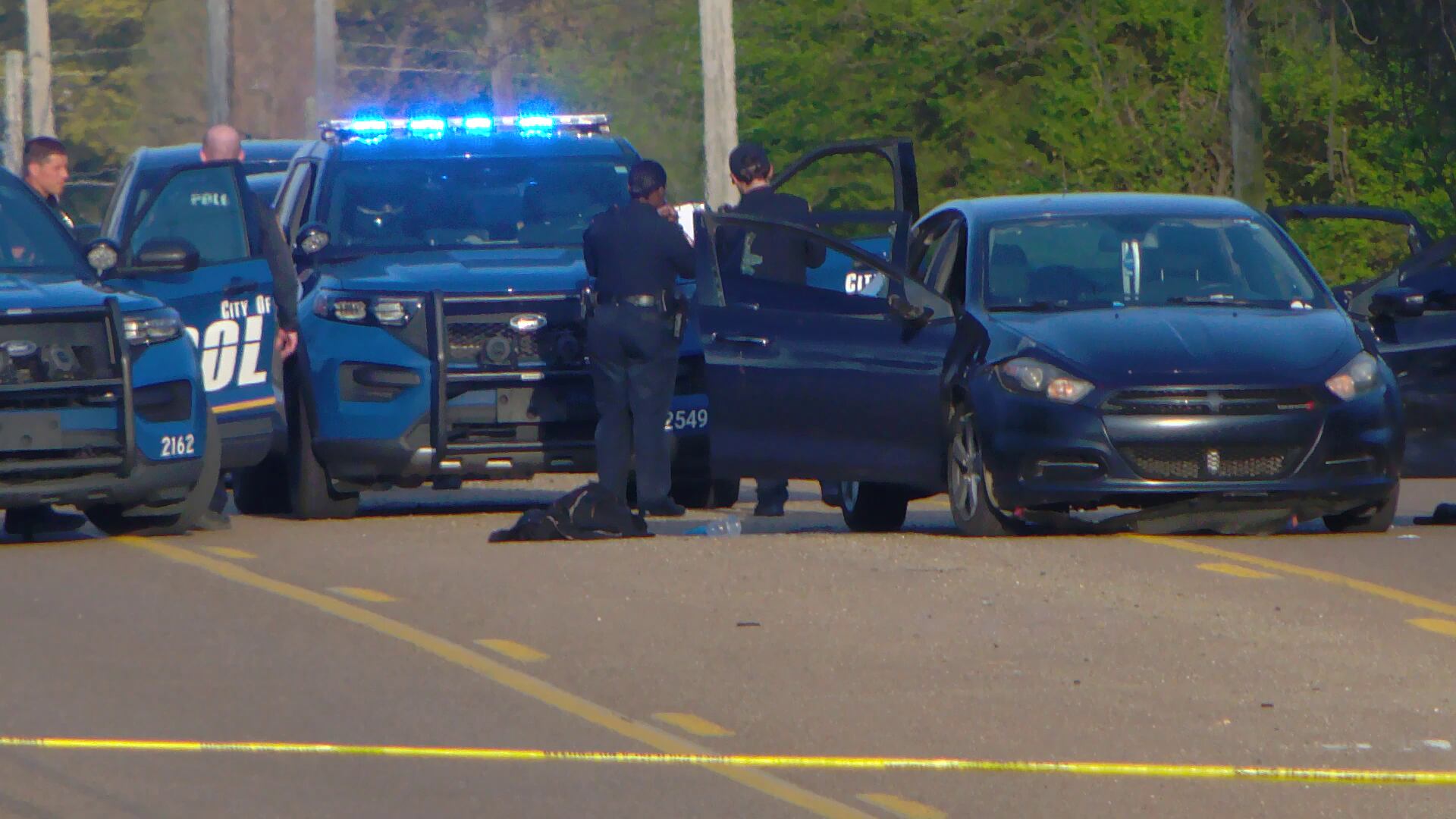 Two injured, one dead after shooting off Shelby Drive in Whitehaven