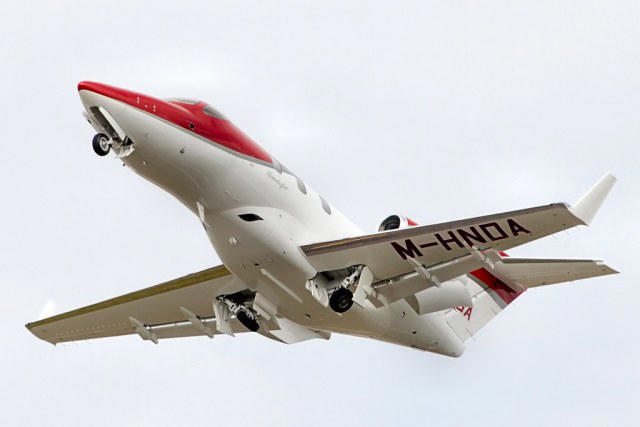 Meet the HondaJet Echelon: Honda's world-first light jet soaring non ...
