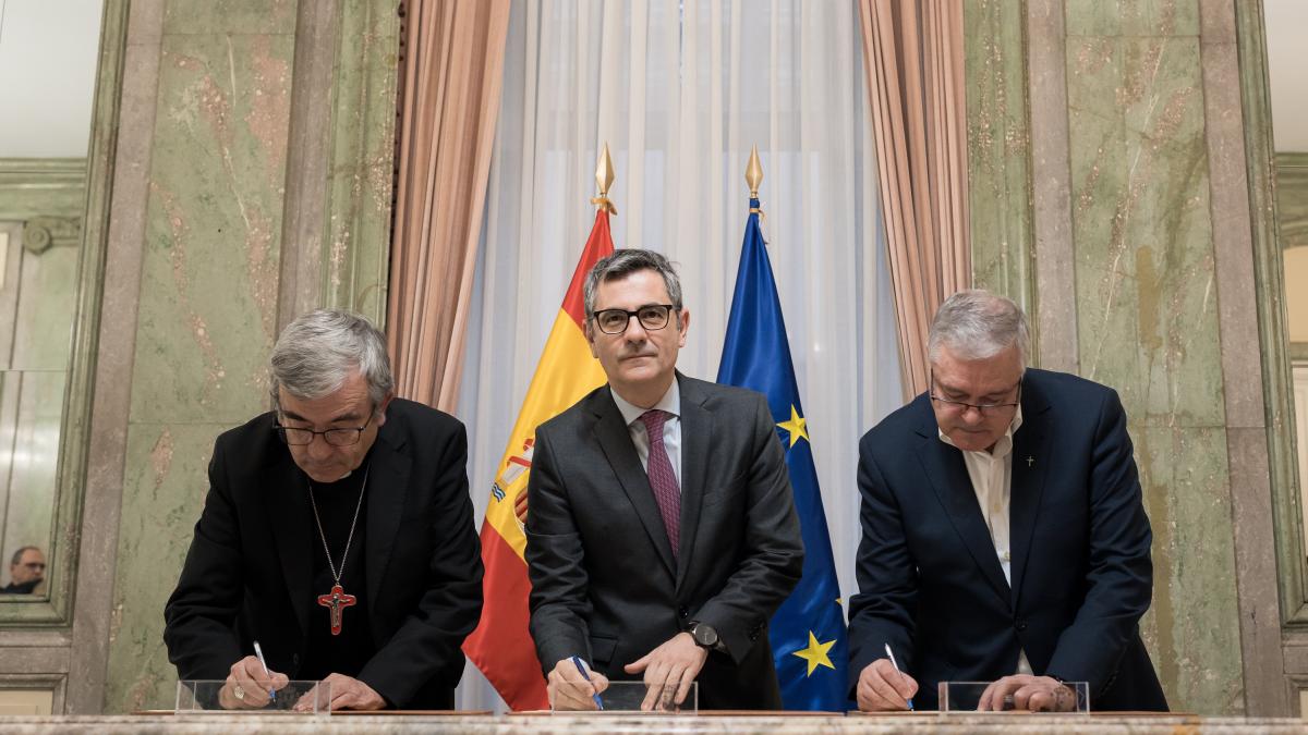 Iglesia y Gobierno firman el protocolo para reparar a las víctimas de ...