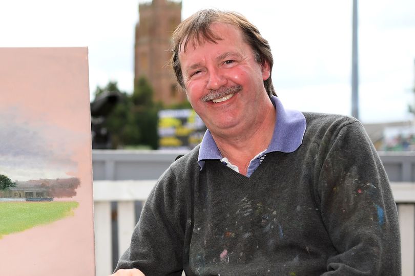 Stroud celebrity puts treasured items up for auction - 'it's time for a ...