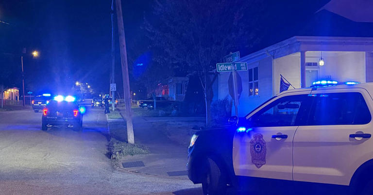 Man stabbed in stomach near downtown Raleigh, suspect in custody