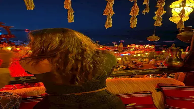 هيدي كرم من إحدى رحلاتها (3)_19