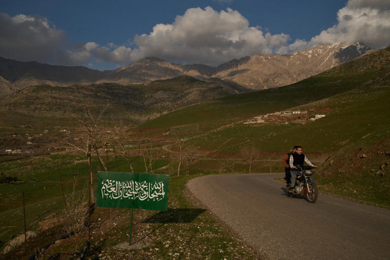 War disrupts life on the Iraq‑Iran border, isolating families and ...