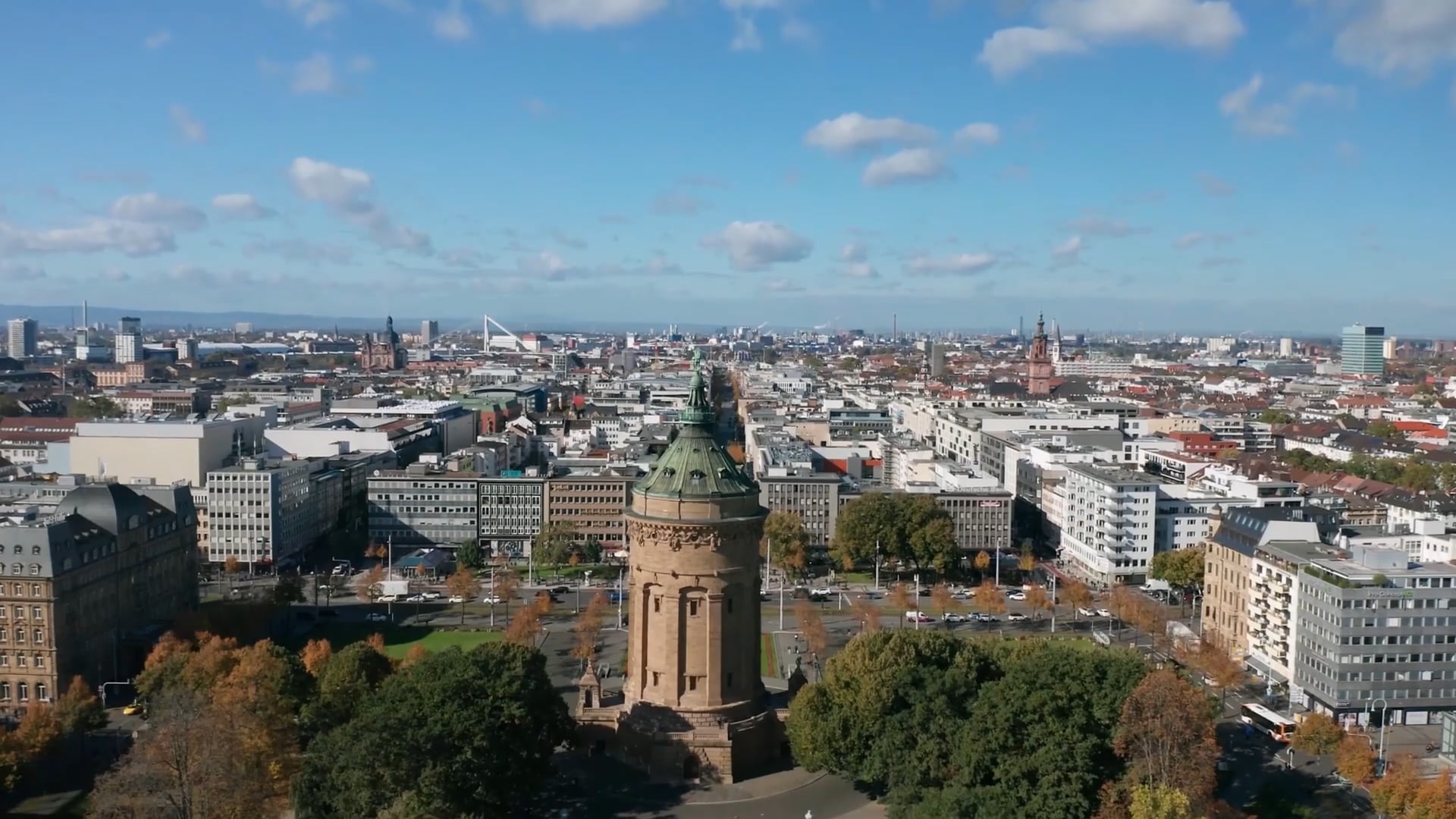 Mannheim: Drone flight over the German 'City of Inventions' - Worldwide
