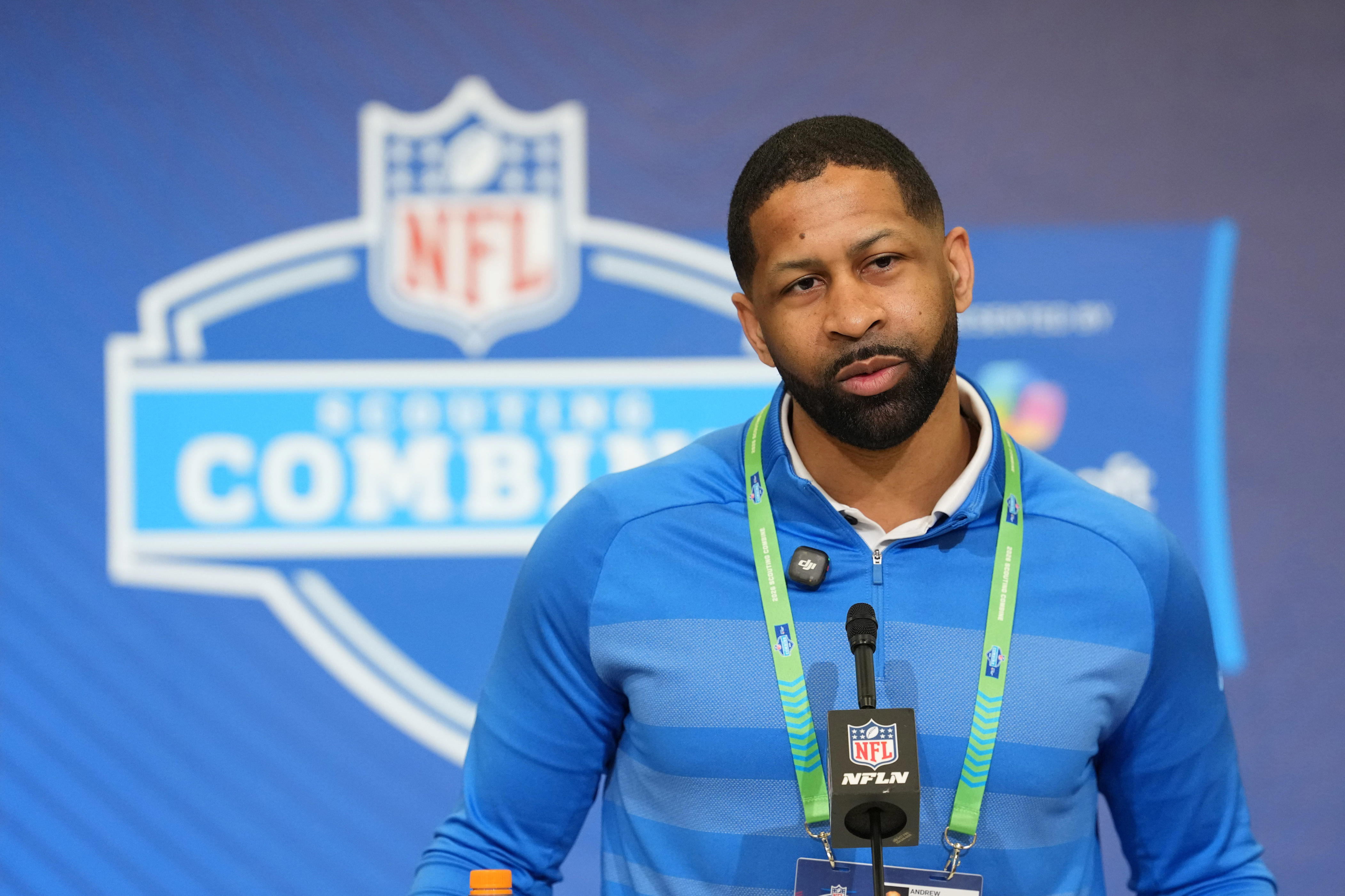 Browns fielding NFL draft calls for sixth overall pick