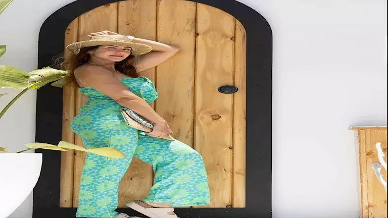 هيدي كرم تستمتع بإحدى رحلاتها (2)_9