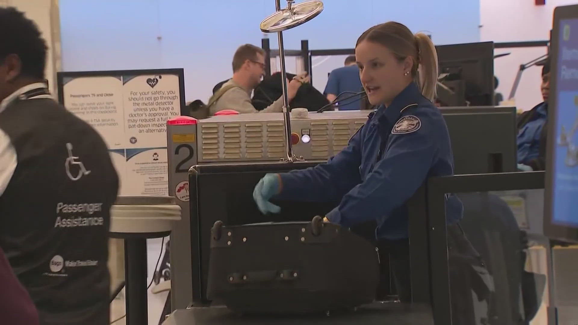 TSA employees begin to receive back pay today amid ongoing shutdown