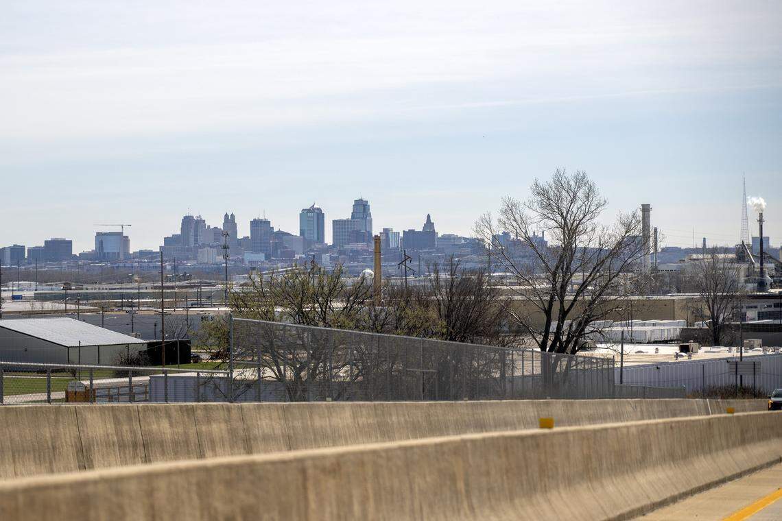 What counts as middle class in Kansas City? New study lists range