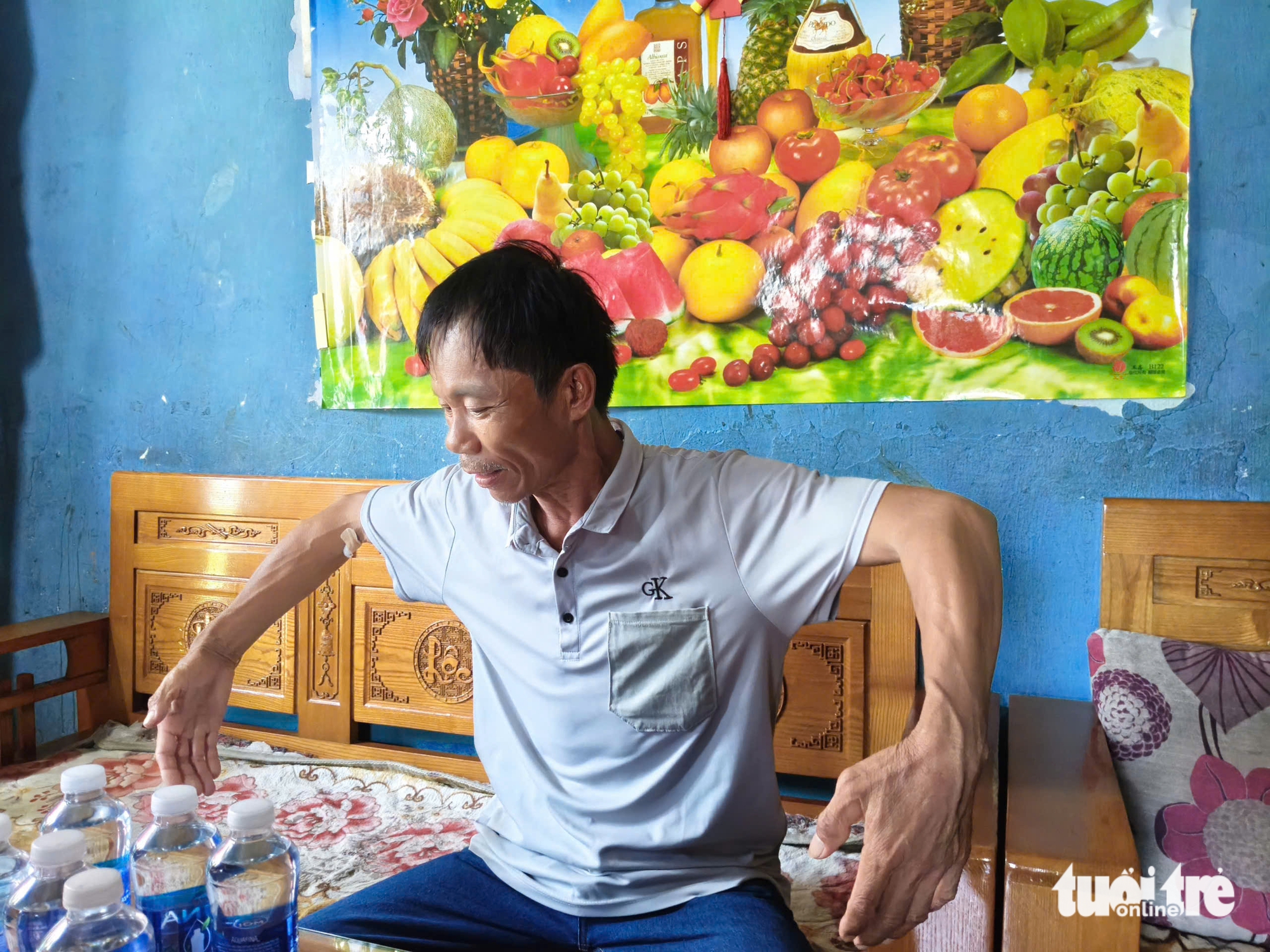 Người đàn ông kể lại giây phút lao xuống biển cứu hai đứa trẻ