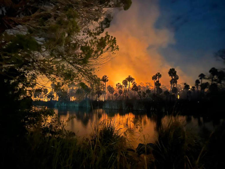 Crews continue to fight large brush fire in Hernando County