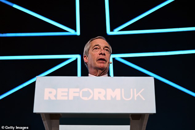 Opinion: Farage would be wise to distance himself from Trump