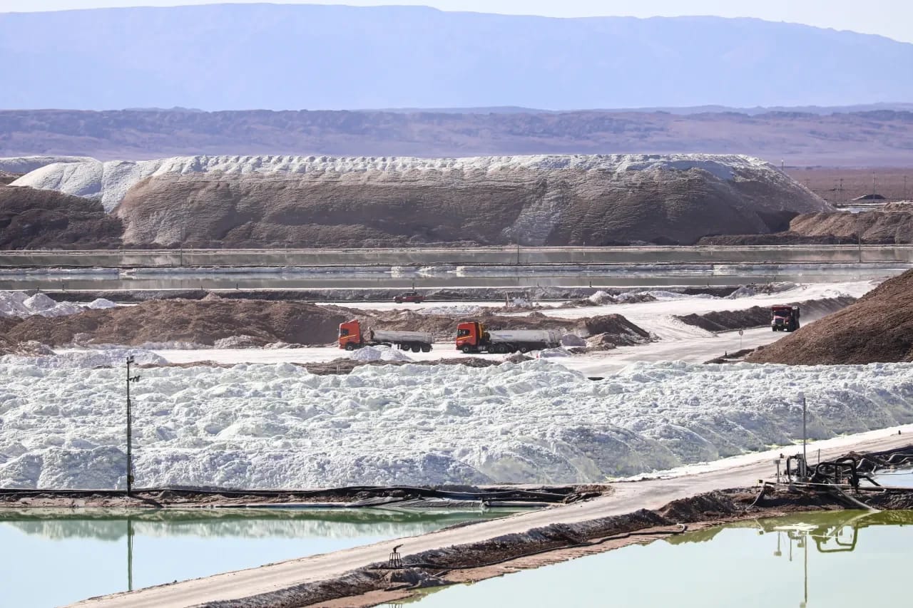 1 News Article Image Sigma Lithium sichert sich Lieferverträge über 146 Millionen US-Dollar bis 2026 und reduziert Schulden um 35%.