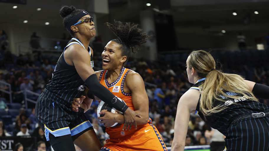 Diamond DeShields helps out the Mercury