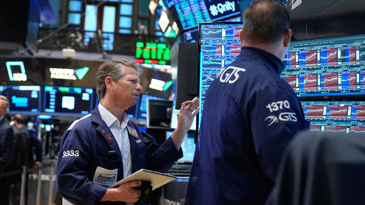 US stocks experience volatility amid rising oil prices and geopolitical ...