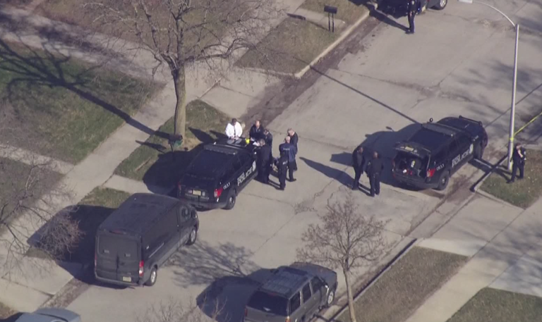 Milwaukee police investigate deadly shooting early Monday morning