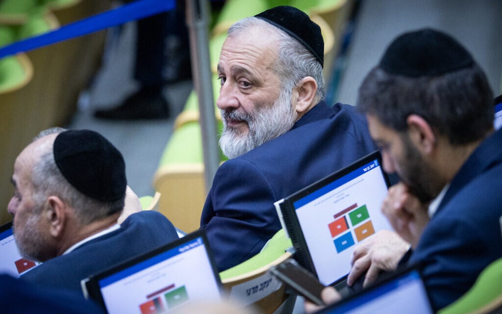 Opposition MKs voted to allocate NIS 800 million for Haredi schools ...