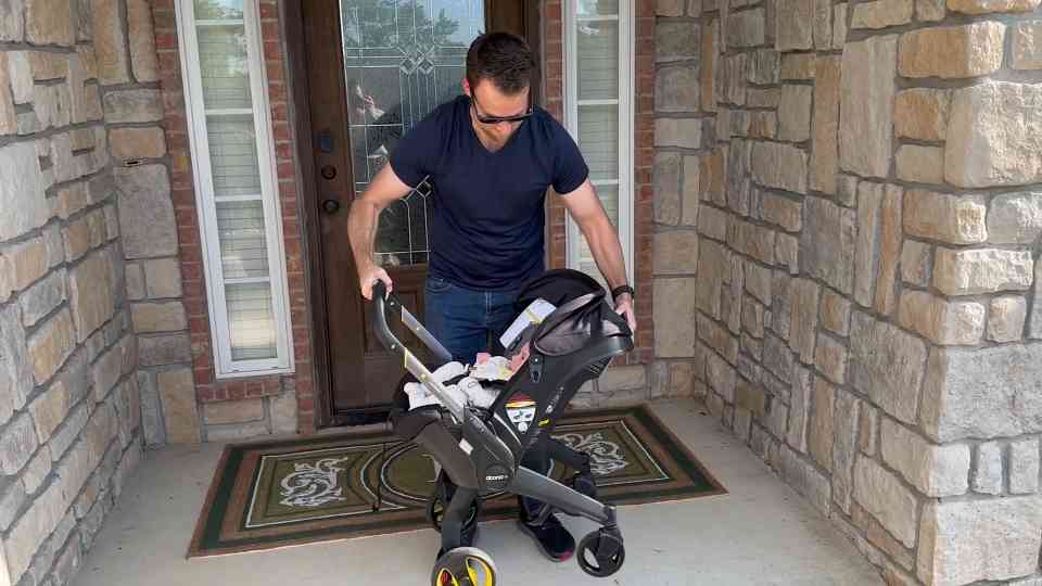 How to prepare for your baby’s first flight