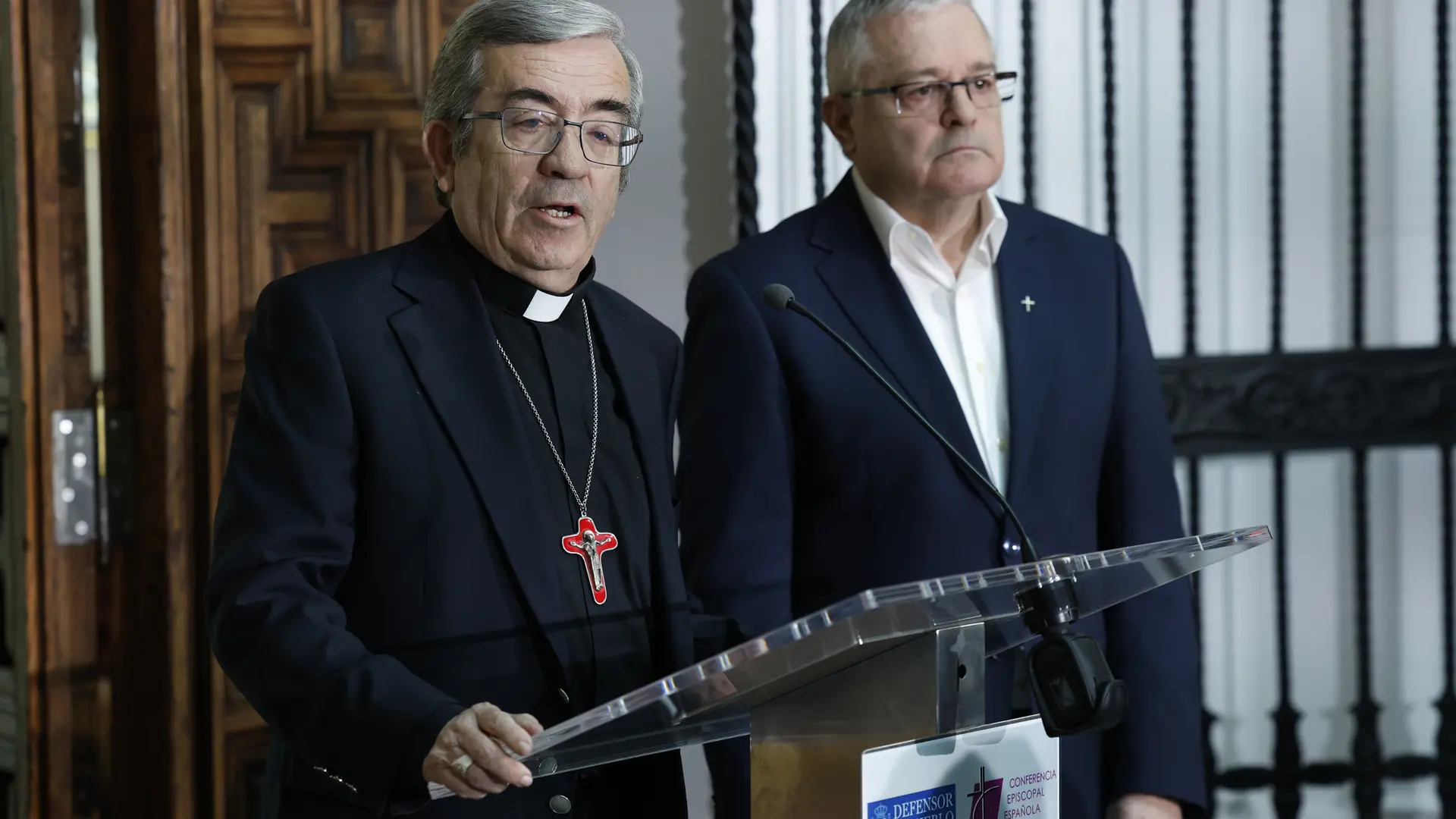 Gobierno e Iglesia firman el protocolo para indemnizar a las víctimas ...