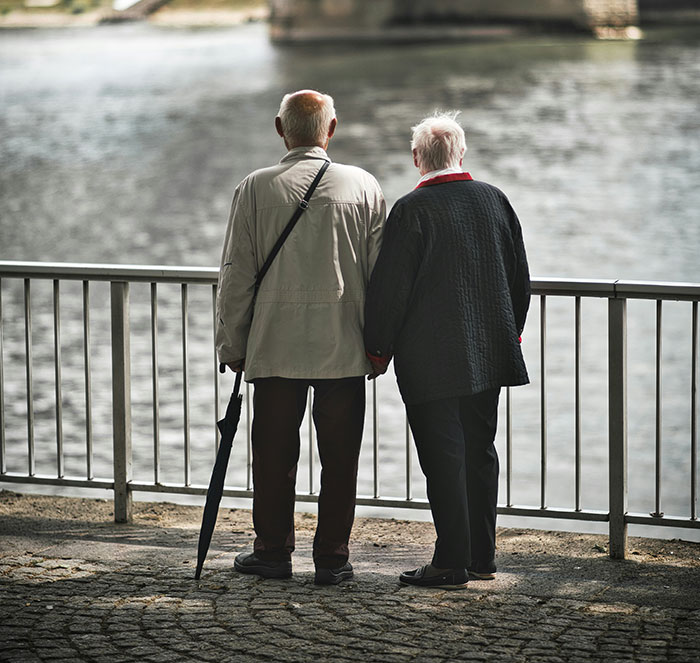 27 Life Lessons That People Regret Learning Too Late