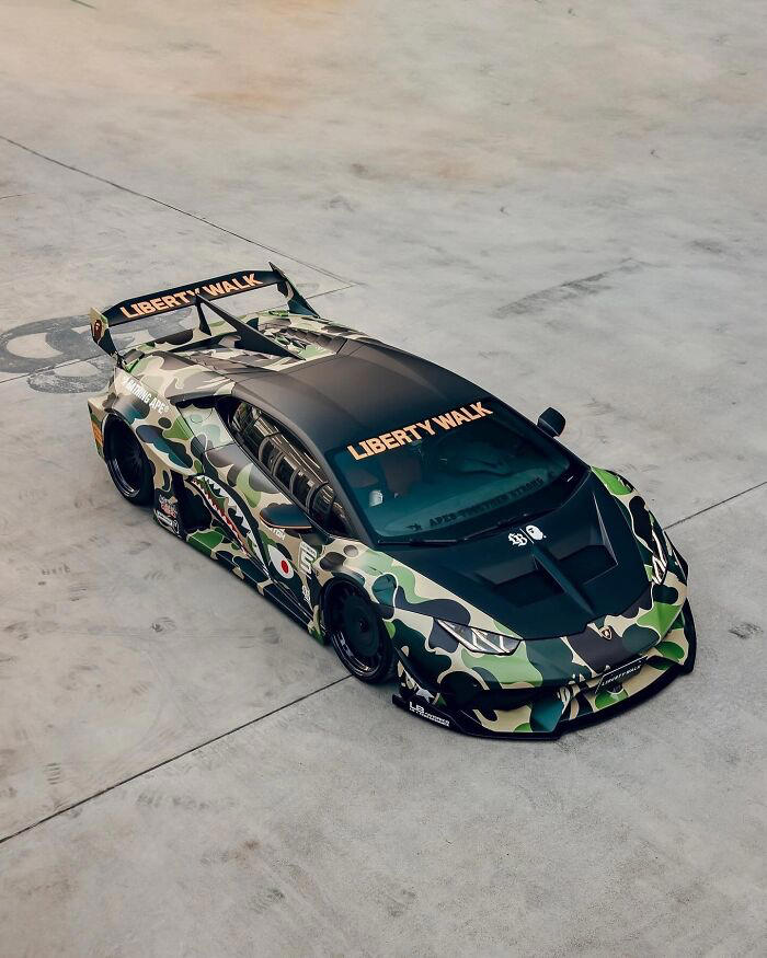 50 artistic transformations that redefine the world of cars