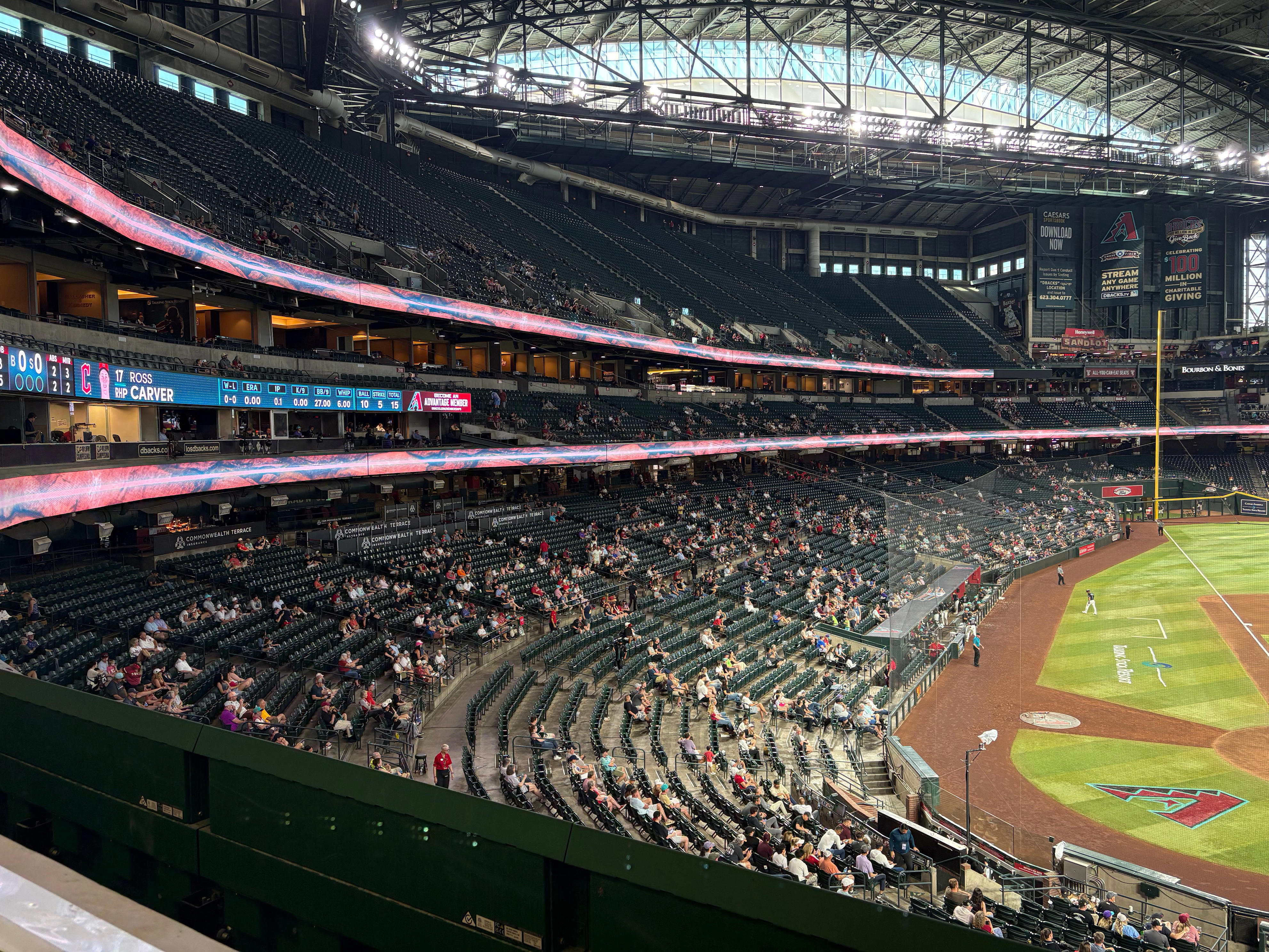 Diamondbacks fans in for unpleasant surprise with new video boards<br>