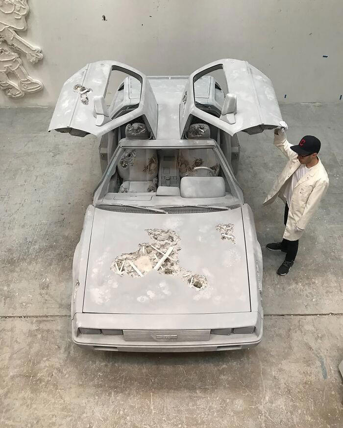 50 artistic transformations that redefine the world of cars