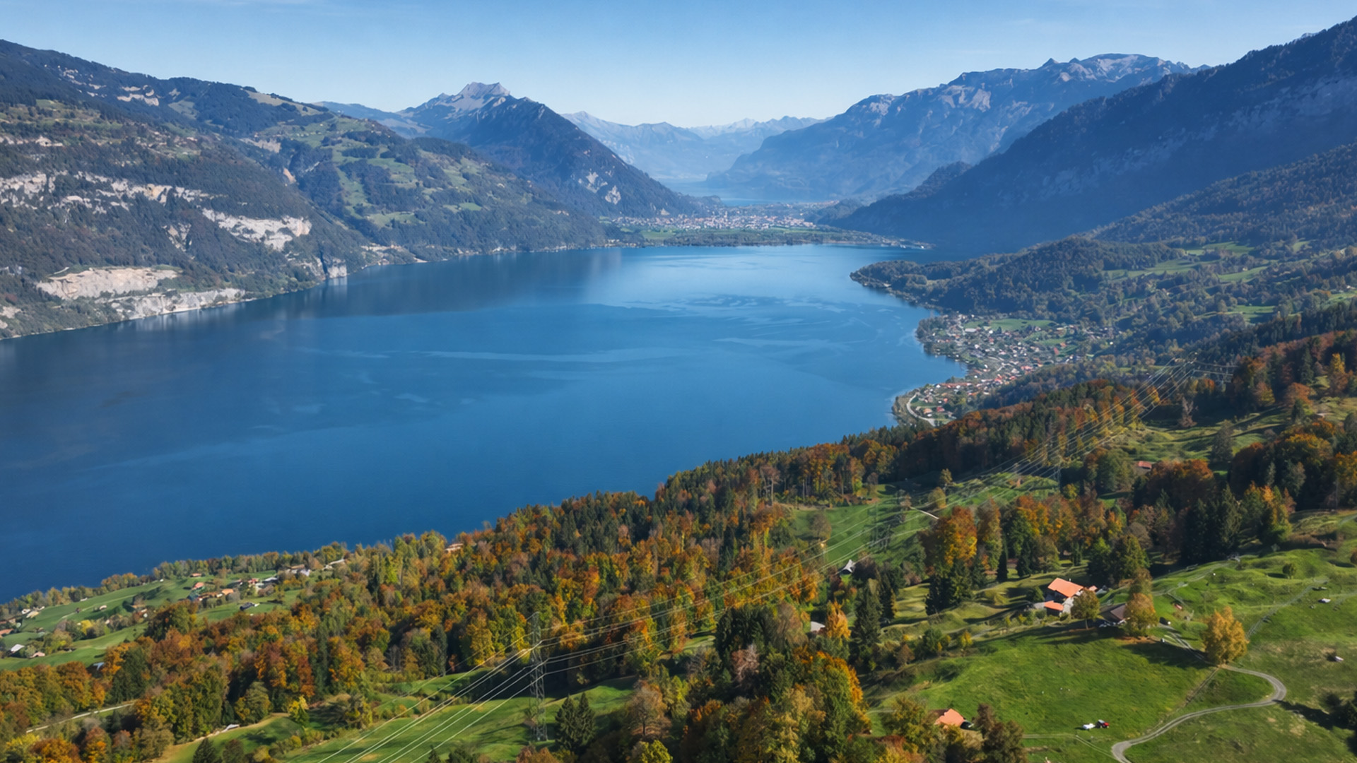 Living between a lake and steep slopes