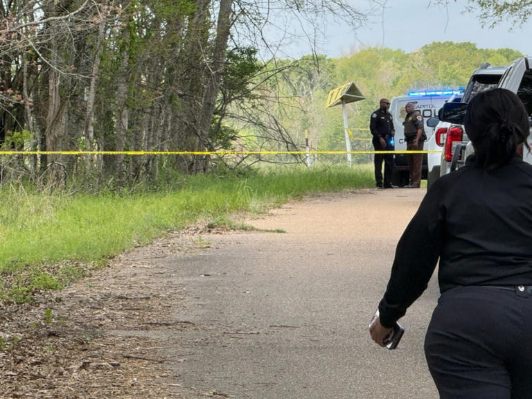 Two teens found dead with gunshot wounds in Hinds County