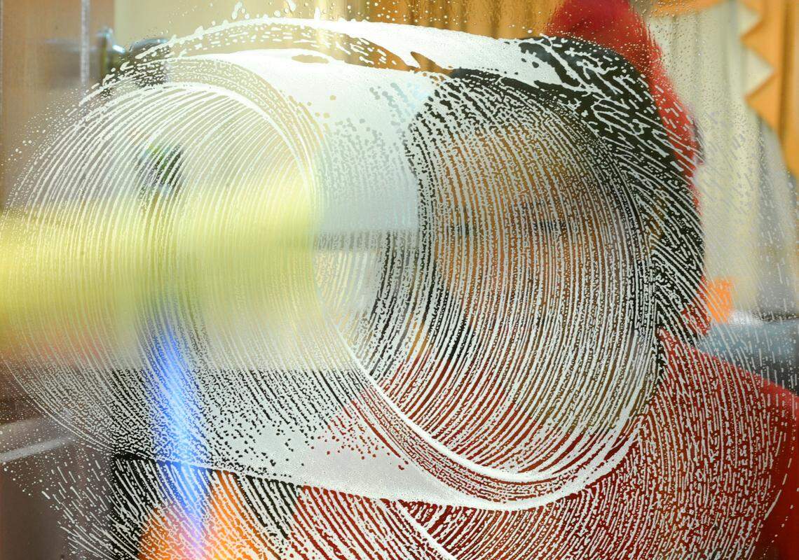 New homeowner's first spring: The best way to wash windows without streaks