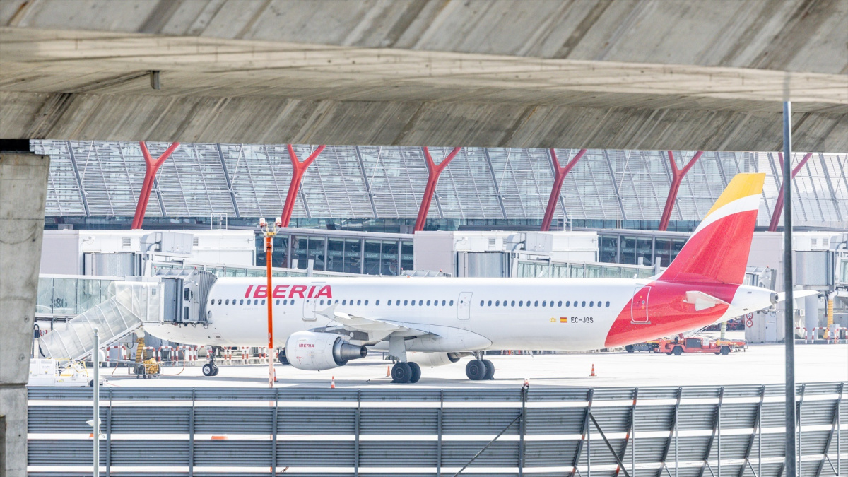 Iberia y los sindicatos cierran un acuerdo para un ERE voluntario de ...