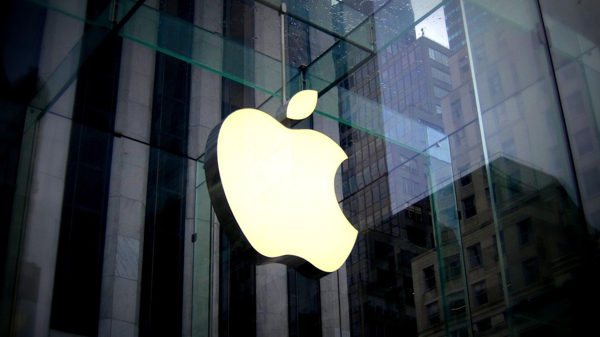 20 strange facts about Apple