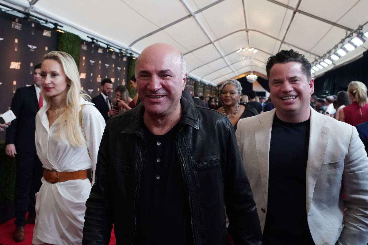 Kevin O'Leary could already make massive profit on record-breaking $12. ...