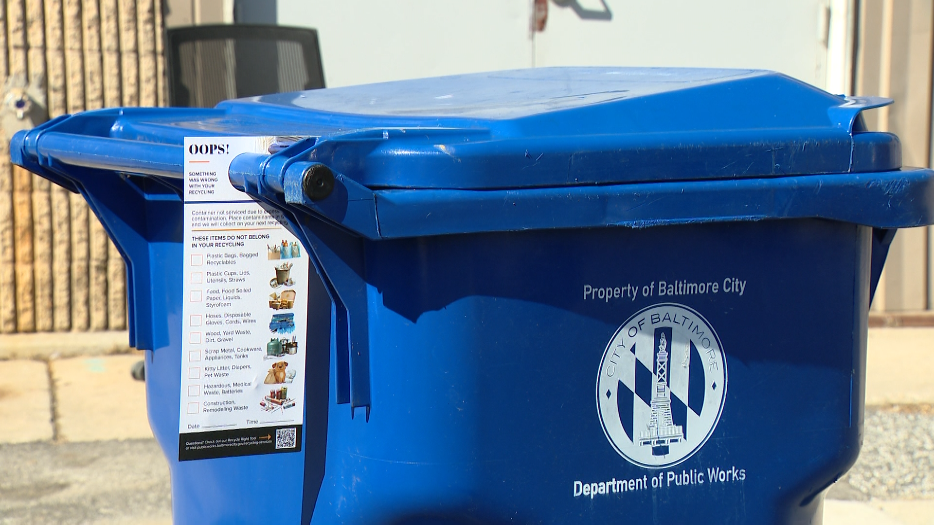 'Oops!' tags inform of contaminants in recycling bins