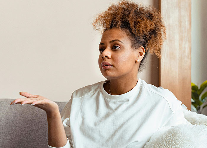 44 Men Share Creepy Things Women Have Done To Them