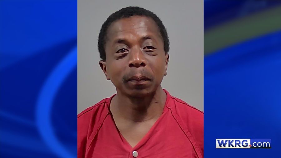 Pensacola man accused of stabbing another man in the neck