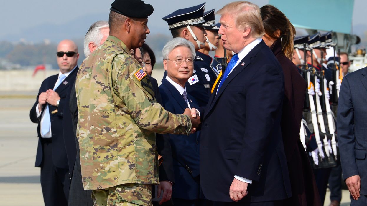 Trump 'throwing away' all of America’s strength: military expert