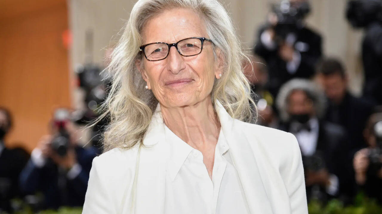 Annie Leibovitz captures US soccer team in training session