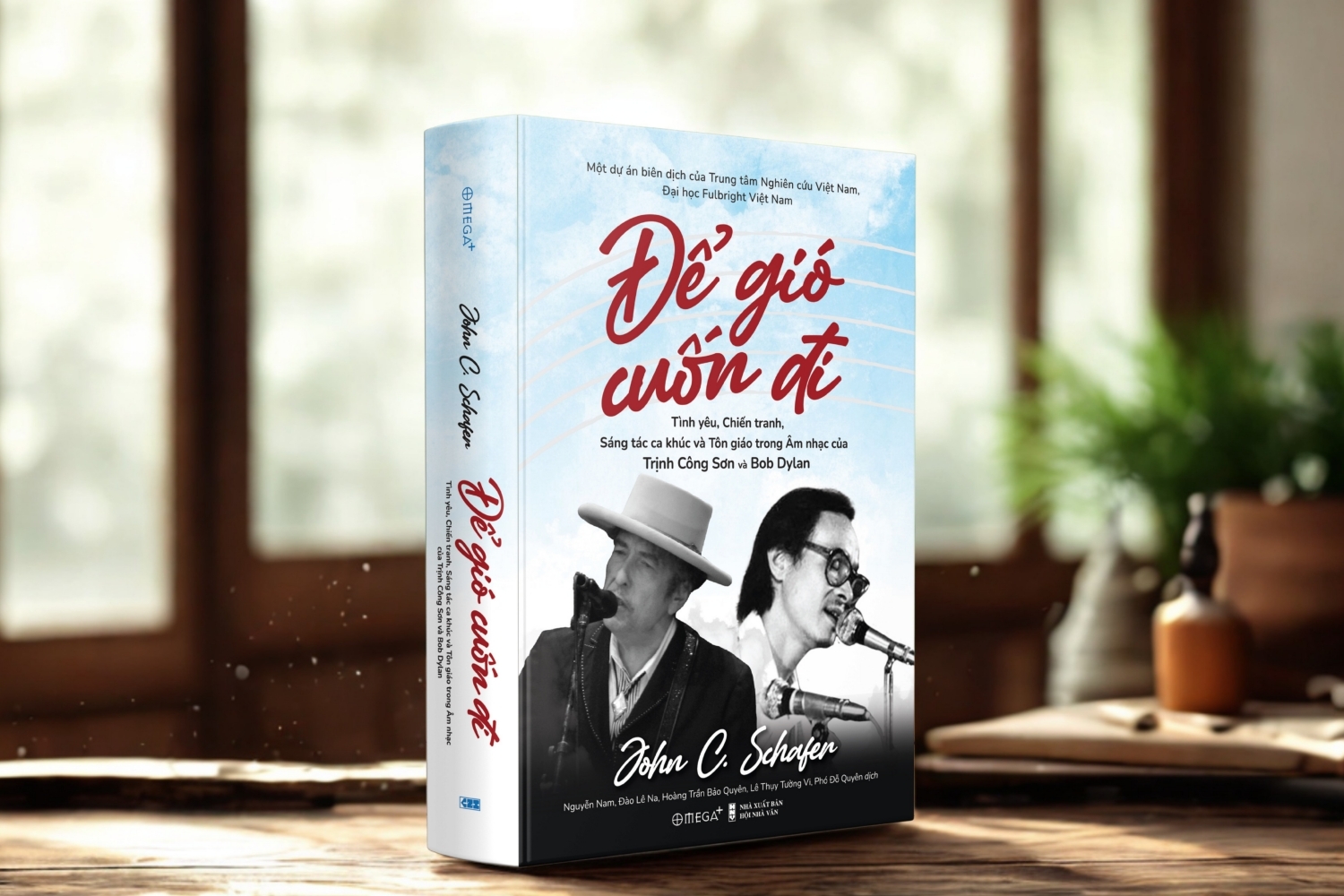 Giáo sư Mỹ viết sách về nhạc sĩ Trịnh Công Sơn và Bob Dylan