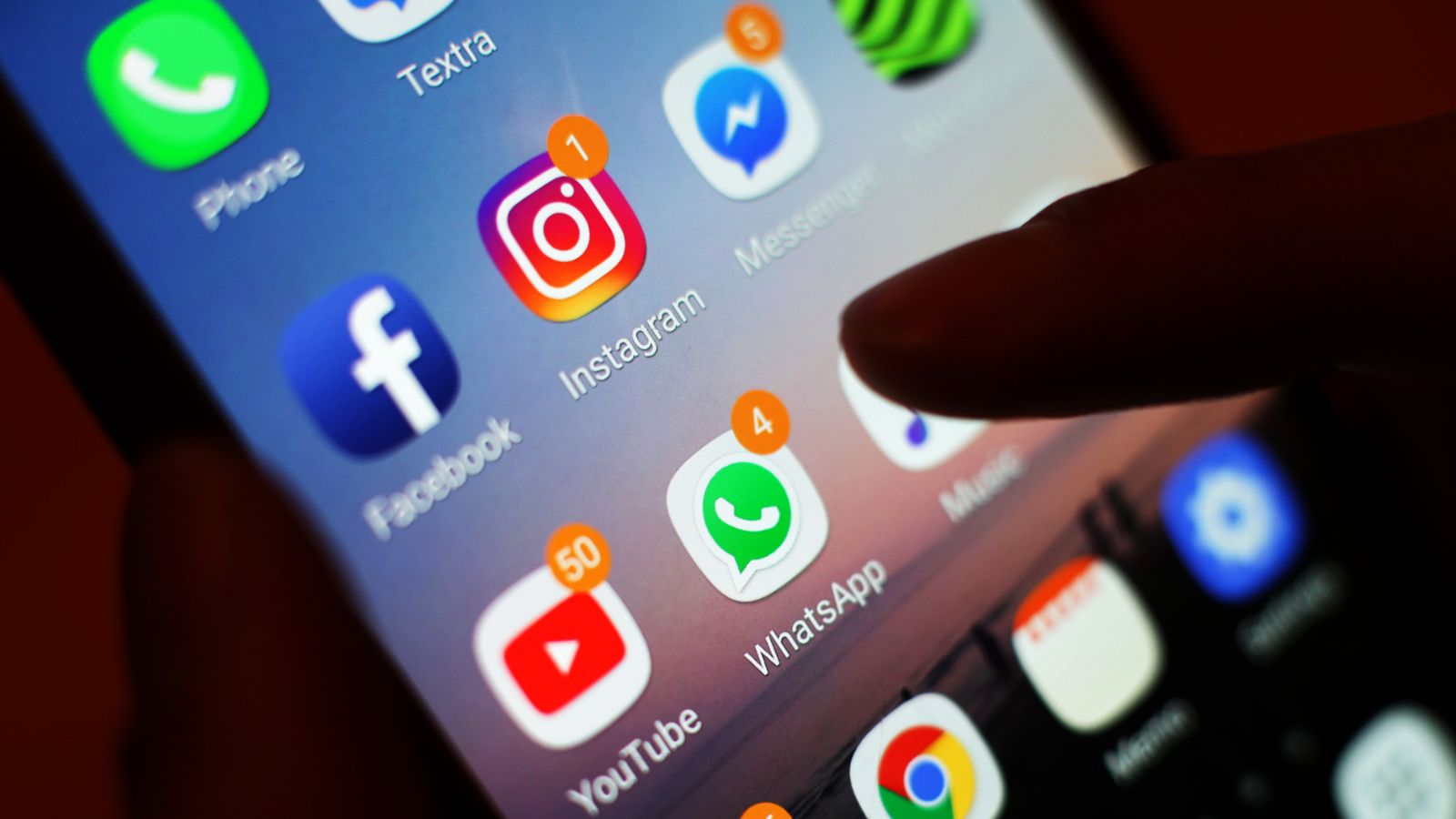 We will restrict social media for under-16s, government confirms