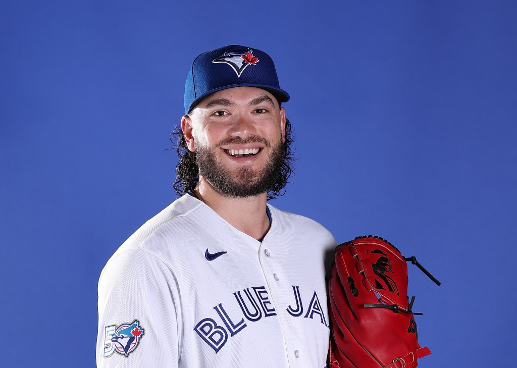 Blue Jays' Cody Ponce suffers scary injury in debut