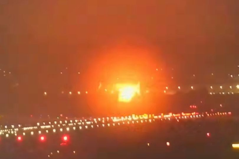 Delta flight engine erupts in flames forcing emergency landing in ...