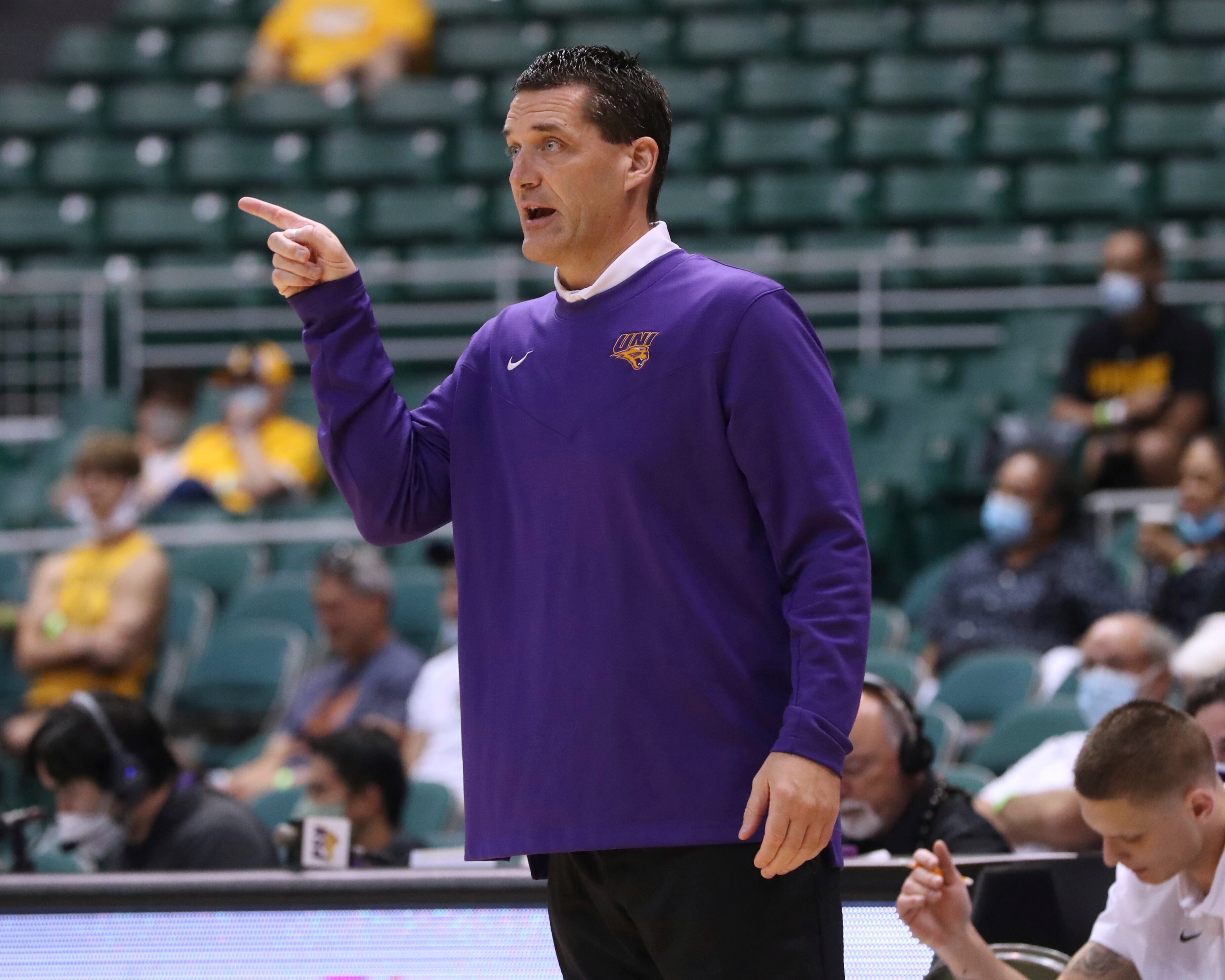 UNI head basketball coach leaving for Utah State