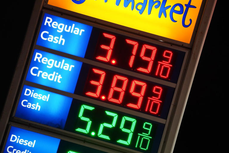 Fed’s Powell says no need to hike interest rates now — officials should ...