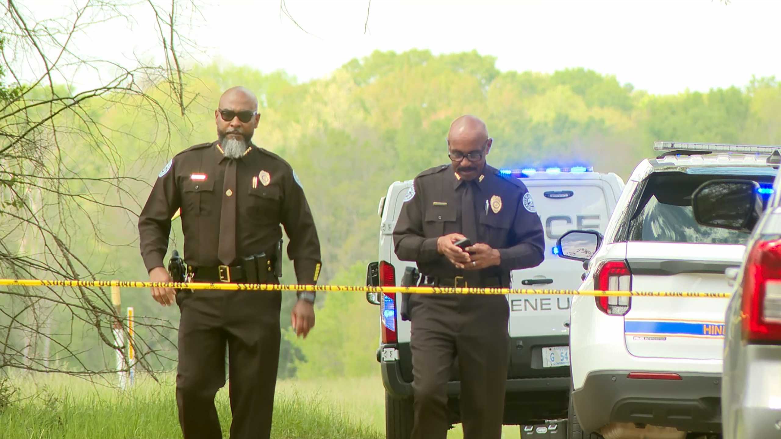 Sanitation crew finds man, woman shot to death in rural Hinds neighborhood