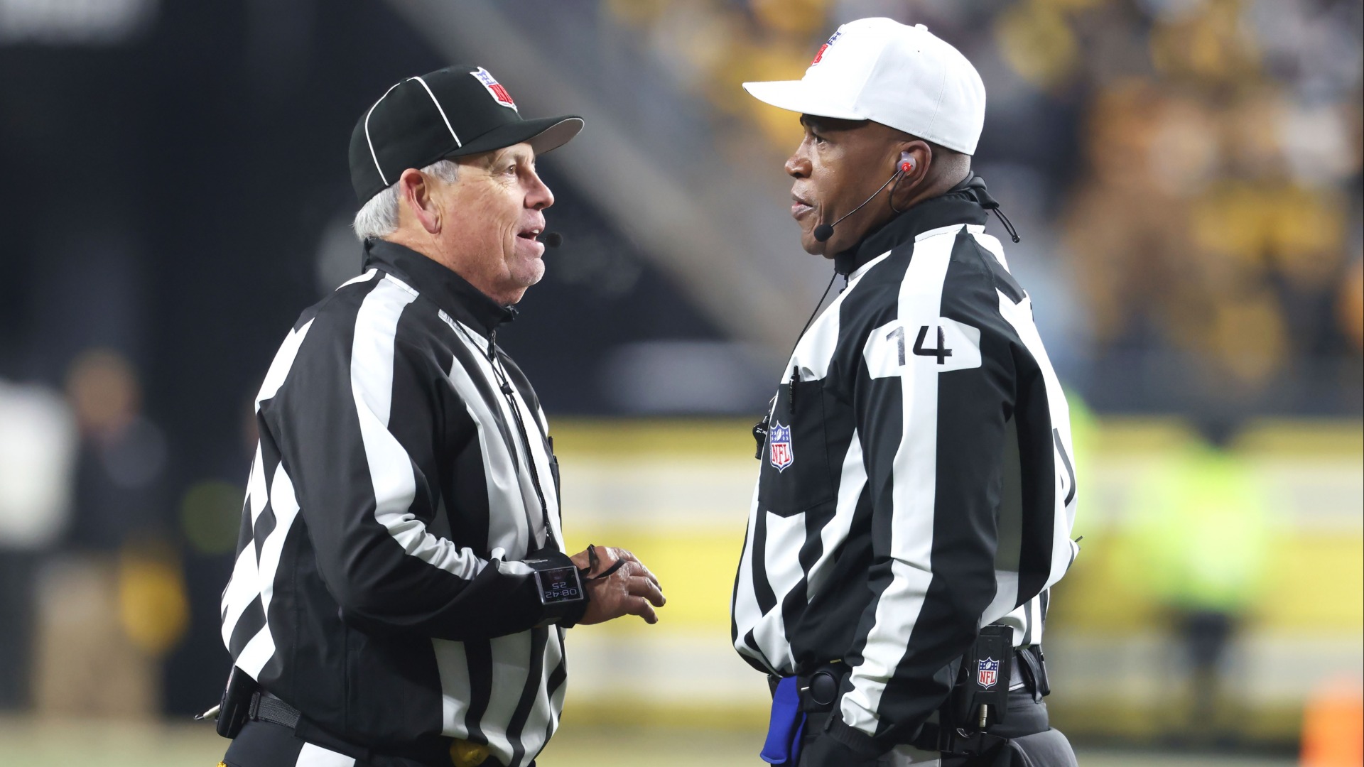 NFL debate: Replacement refs vs. regular officials