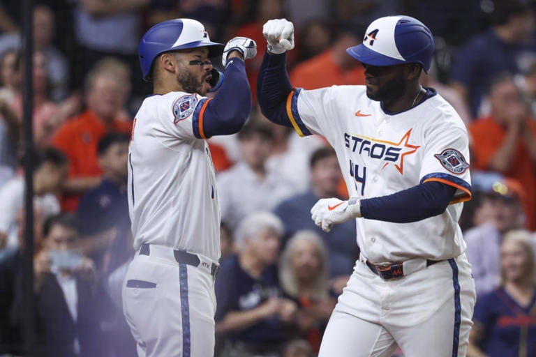 Jose Altuve's 2 HRs, 4 hits power Astros to blowout of Red Sox