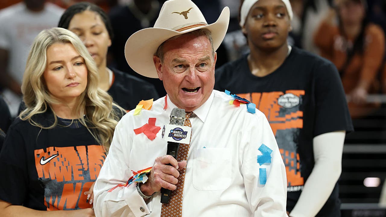 Texas women's basketball routs Michigan 77-41 to reach Final Four for ...