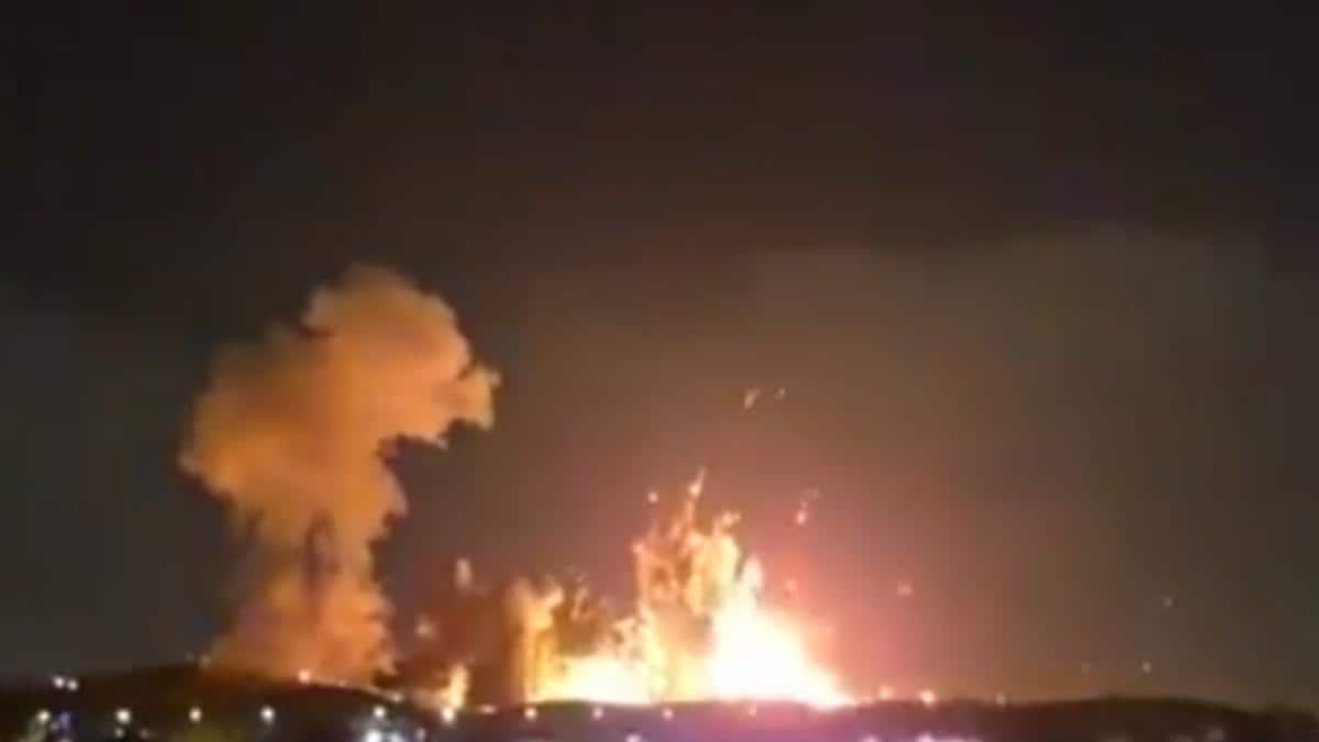 US drops 2,000-pound bunker buster bombs on Iran's ammunition depot in ...