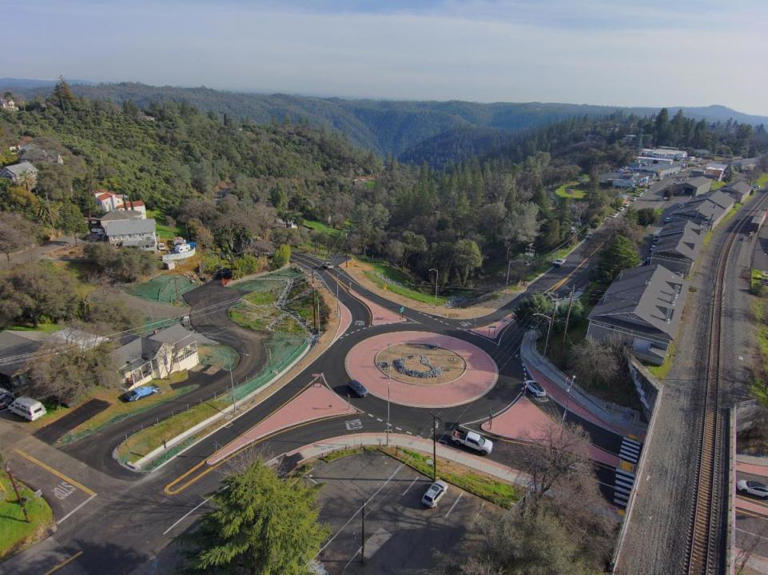 Caltrans completes $13.1 million roundabout project on State Route 49 ...