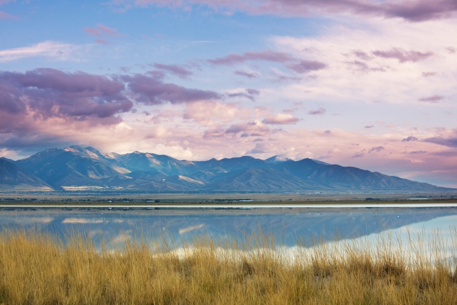 New University of Utah study reveals potential freshwater reservoir beneath the Great Salt Lake<br><br>